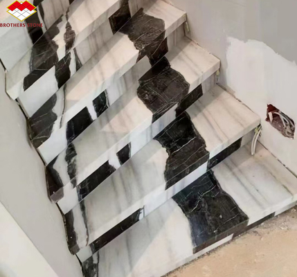 সহজ ইনস্টলেশন আধুনিক নকশা এবং LED ওয়াল লাইট সঙ্গে পান্ডা সাদা মার্বেল সিঁড়ি