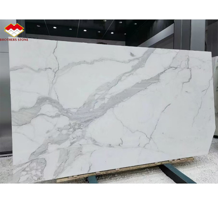 আধুনিক নকশা ইতালি রান্নাঘরের কাউন্টারটপ এবং ওয়াল প্যানেলের জন্য সাদা কালাকাটা মার্বেল স্ল্যাব