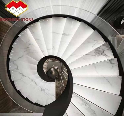 আধুনিক স্পাইরাল বাঁকা নকশা এবং আকার অনুসারে কাটা বিকল্প সহ হোটেল ইনডোর মার্বেল সিঁড়ি