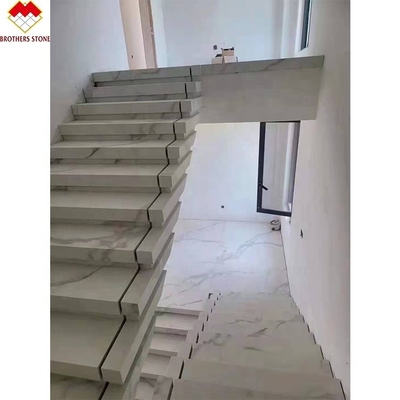 কাস্টমাইজড পোলিশ বা ম্যাট পৃষ্ঠ সমাপ্তি সঙ্গে তৈরি পোরসেলান পাতলা স্ল্যাব সিঁড়ি