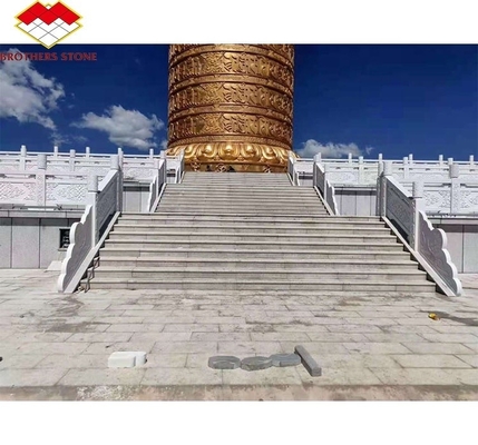 আধুনিক নকশা এবং জ্বলন্ত গ্রানাইট স্টেপ সঙ্গে বহিরঙ্গন কাটা আকার সাদা গ্রানাইট স্ল্যাব