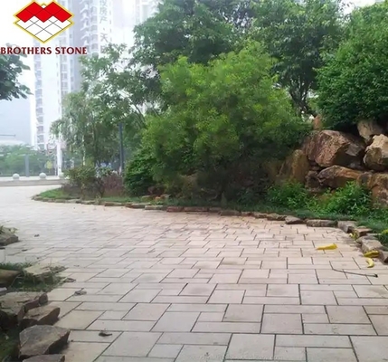 ইউনফুতে আধুনিক আউটডোর পার্কের জন্য প্রাকৃতিক পাথর পাথর চীনা গ্রানাইট কাটা আকার