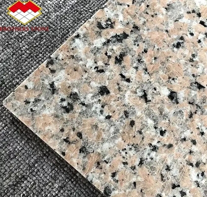 আধুনিক চীন বড় স্ল্যাব গ্রানাইট পাথর স্ল্যাব পোলিশ প্রাকৃতিক কাটা আকারের চীনা গোলাপী পর্নো গোলাপী গ্রানাইট স্ল্যাব